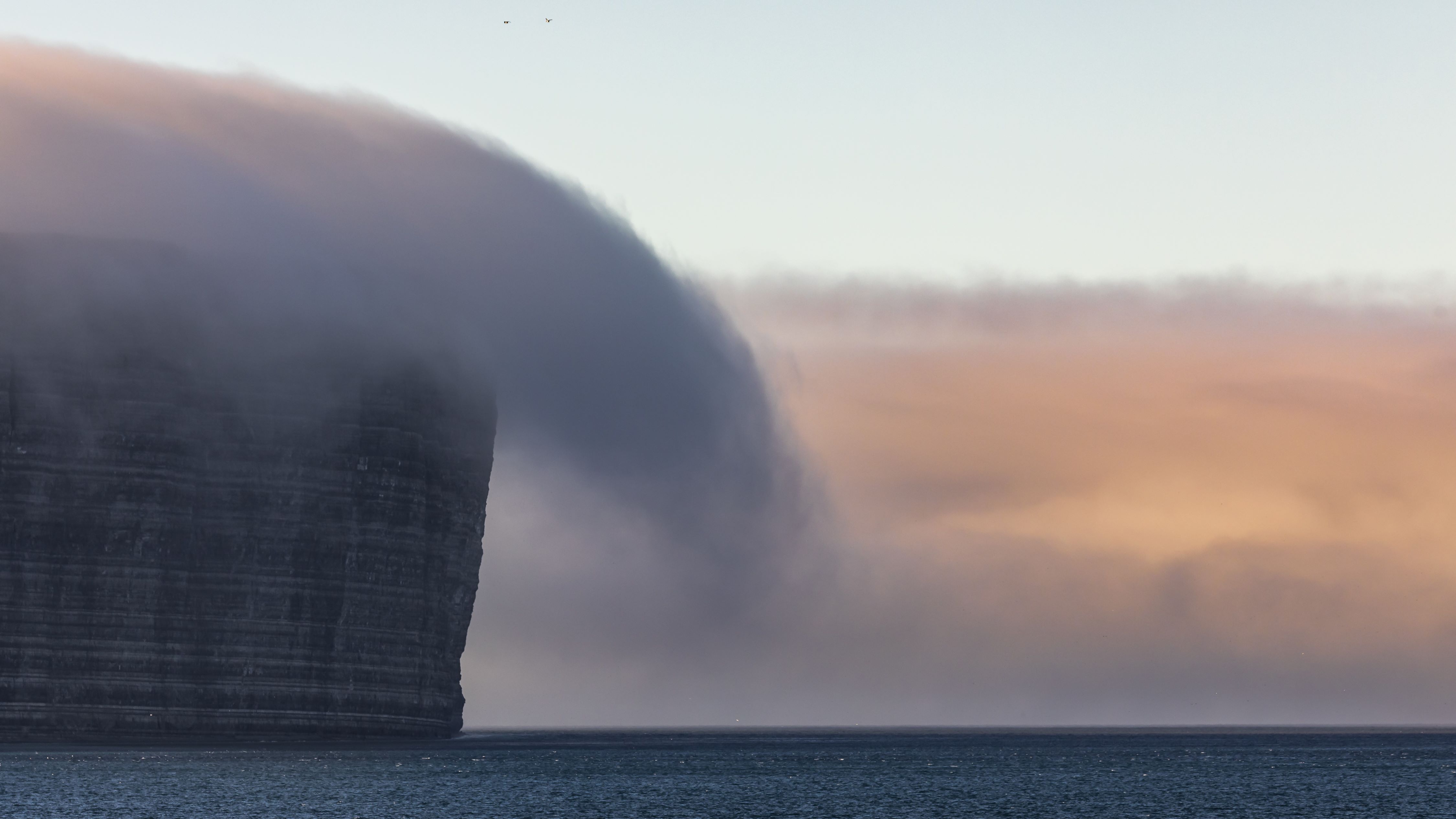 Prince Leopold Island (NWP) – Canada © Oscar Farrera / Hurtigruten Expeditions