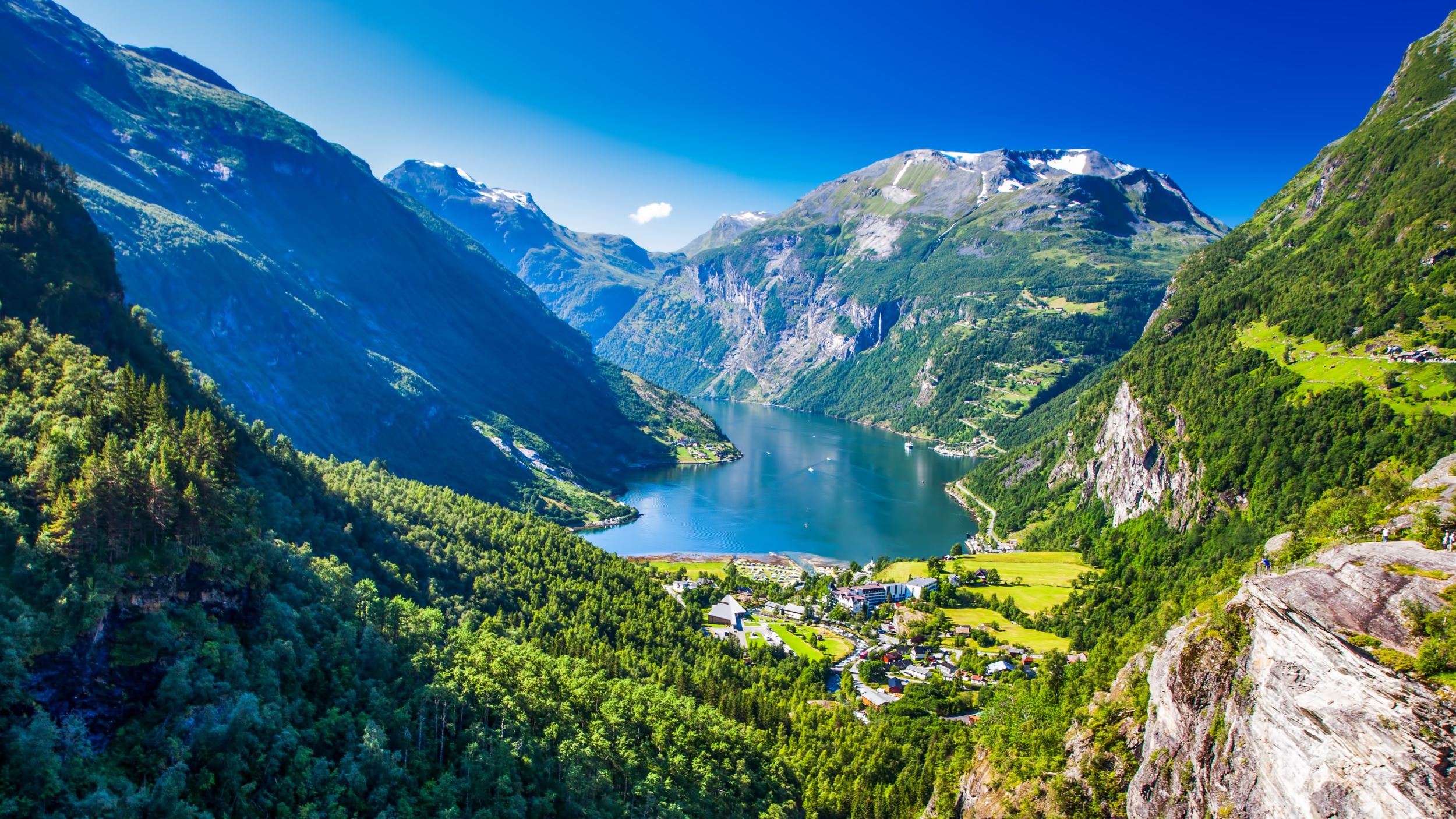 View of Geirangerfjord in Norway, Europe | © Adobe Stock