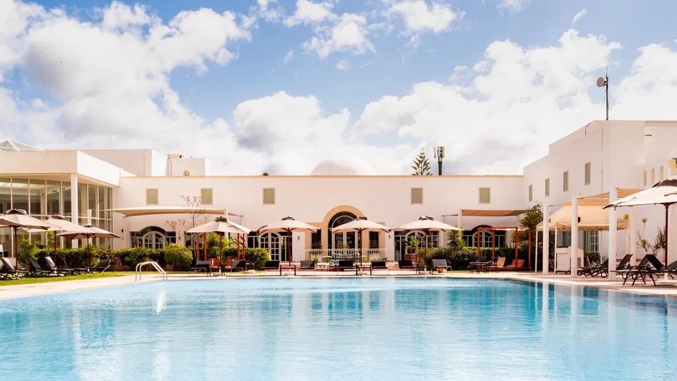 Pool | © TMK Hotel Flora Park by Turismark
