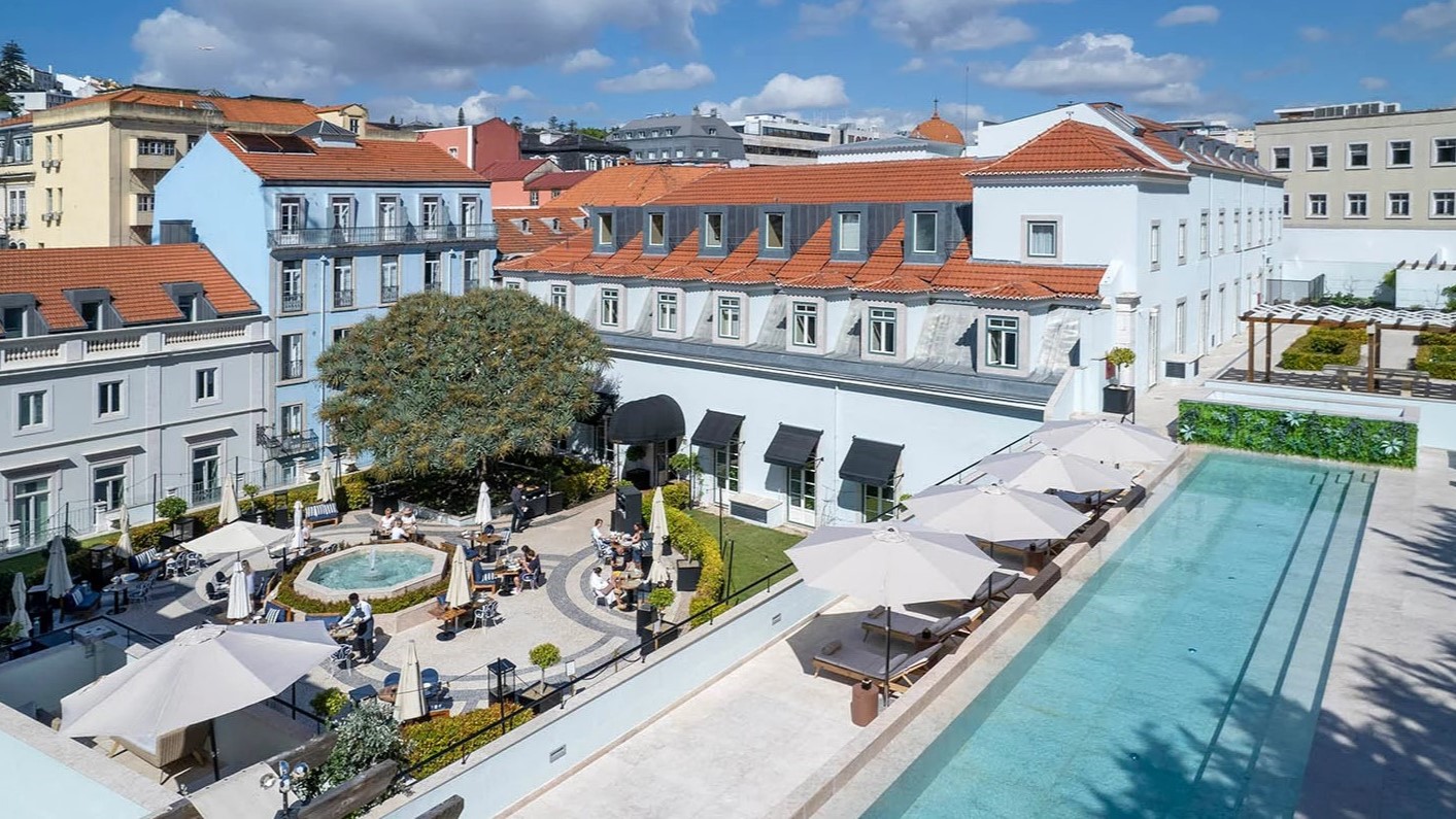 Overview auf den Aussenbereich des Hotels | © The One Palácio da Anunciada