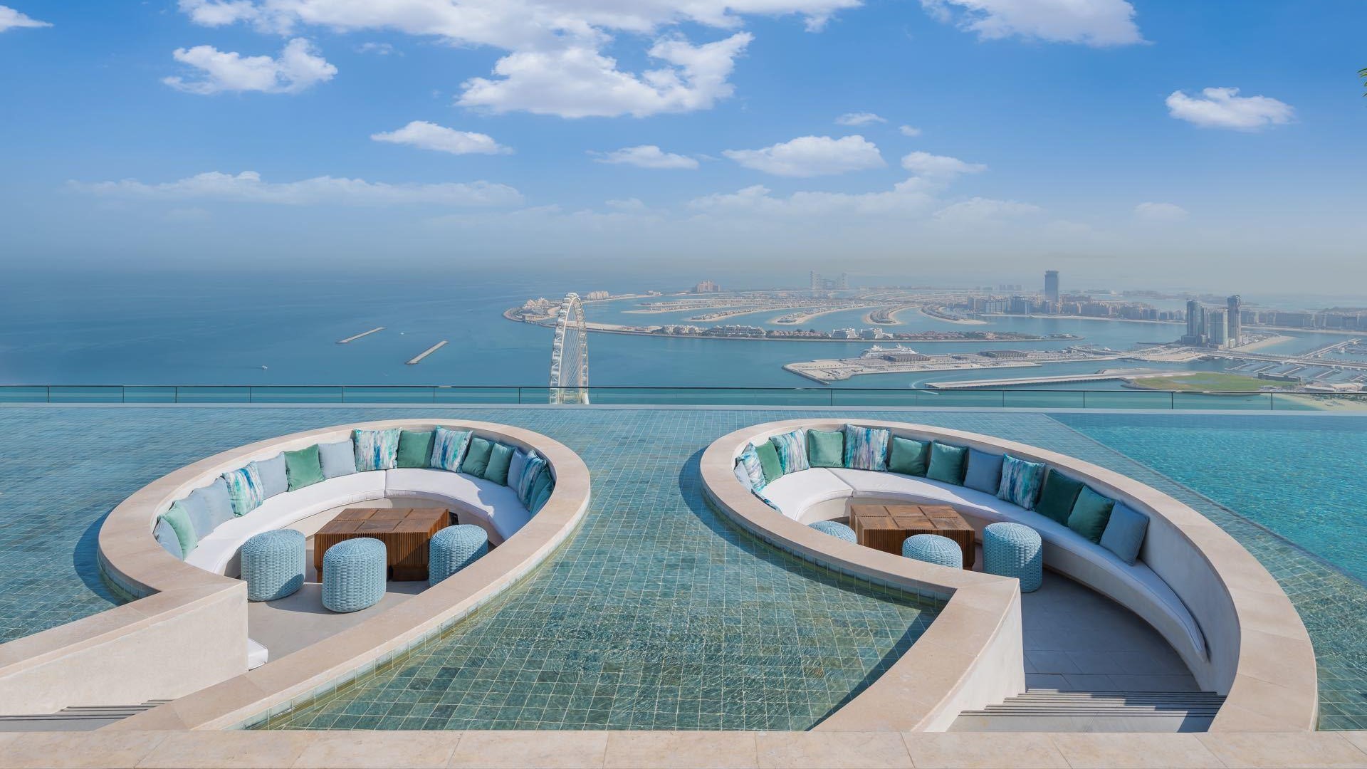 Infinity-Pool mit Sitzgelegenheit im Address Beach Resort | © schauinsland-reisen