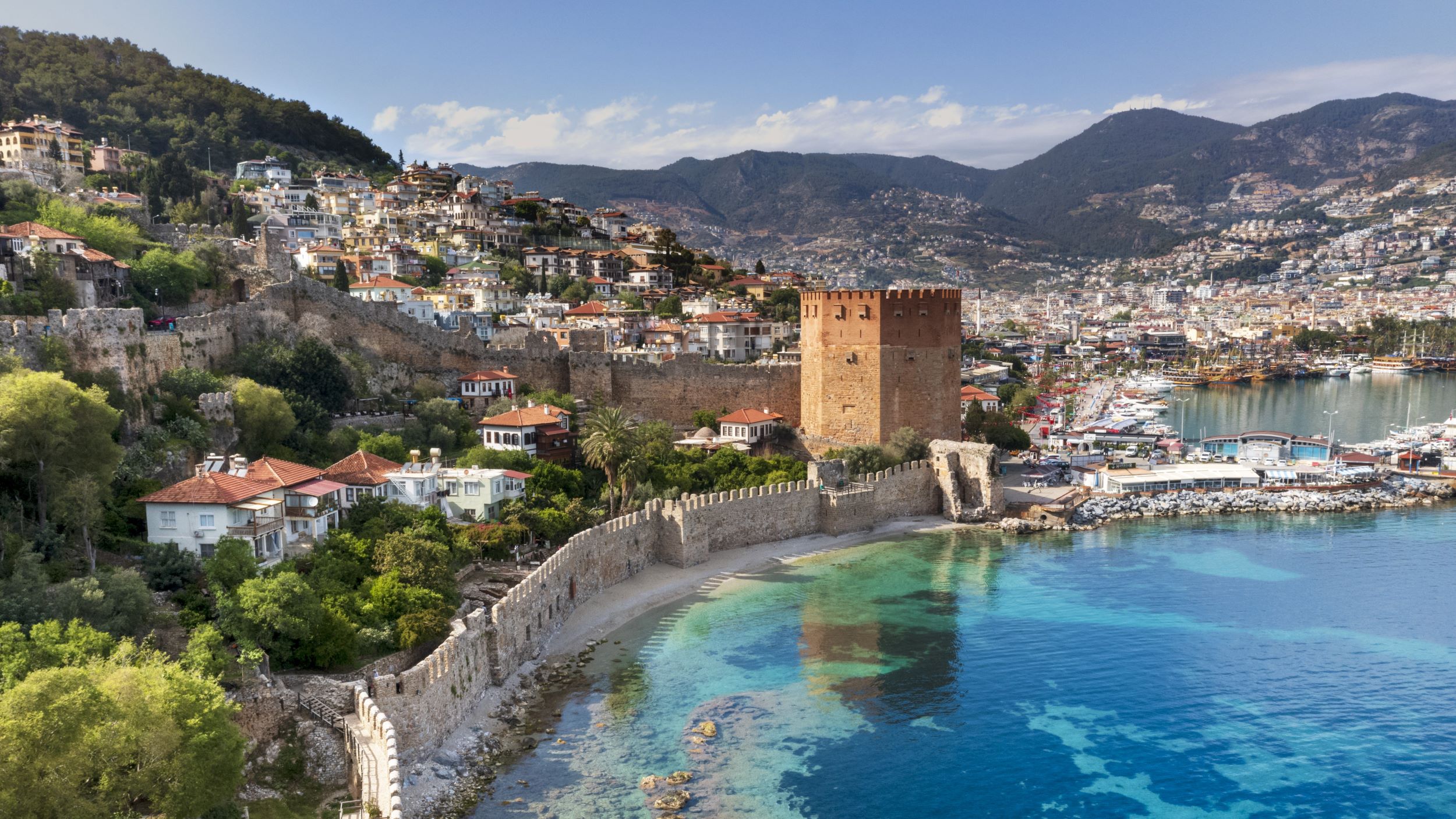 Stadt am Meer in der Türkei | © DERTOUR