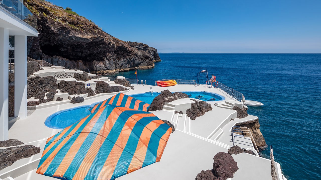 Sonnenterrasse mit Pool des Sentido Galosol mit Blick auf den Atlantik | © Sentido Galosol