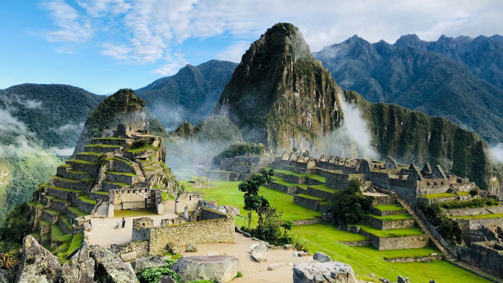 Die Inka-Zitadelle Machu Picchu im frühen Morgenlicht mit dem Huayna-Picchu-Berg im Hintergrund | © Getty Images
